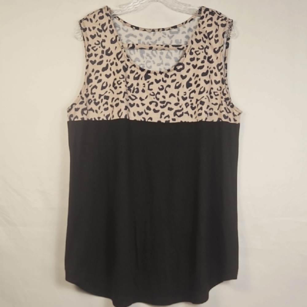 Women's 2XL Tan and Brown Sleeveless Leopard Print Tank Top Shirttail Bottom T9